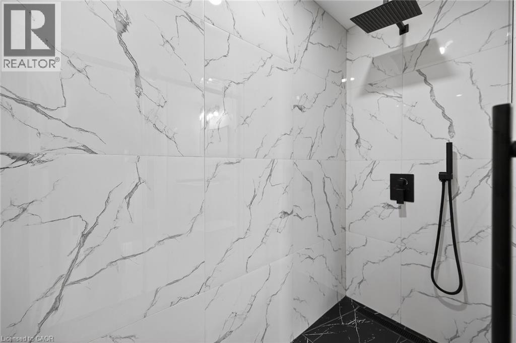 74 Victor Boulevard, Hamilton, ON -