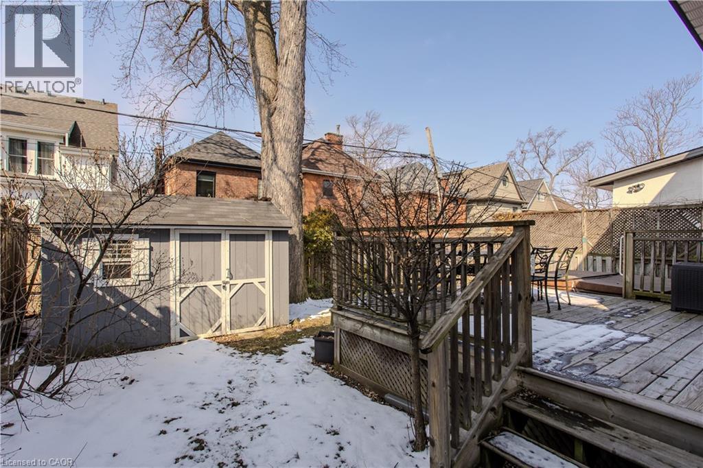 8 Mapleside Avenue, Hamilton, ON - Outdoor
