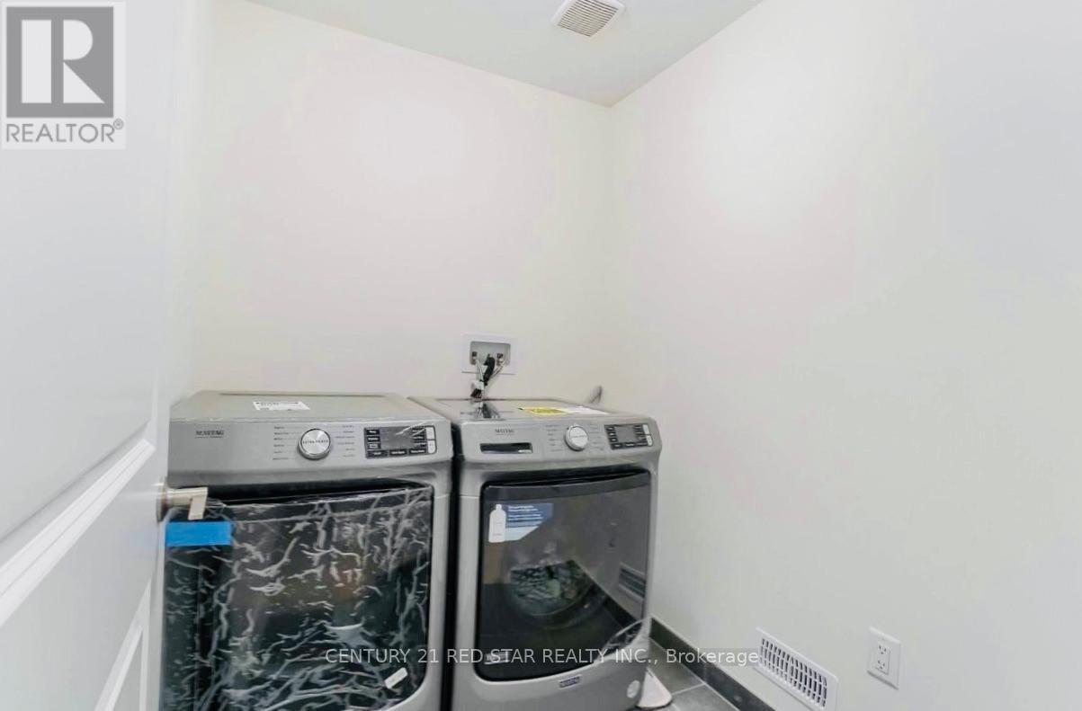 441 Bergamot Avenue, Milton, ON - Indoor Photo Showing Laundry Room
