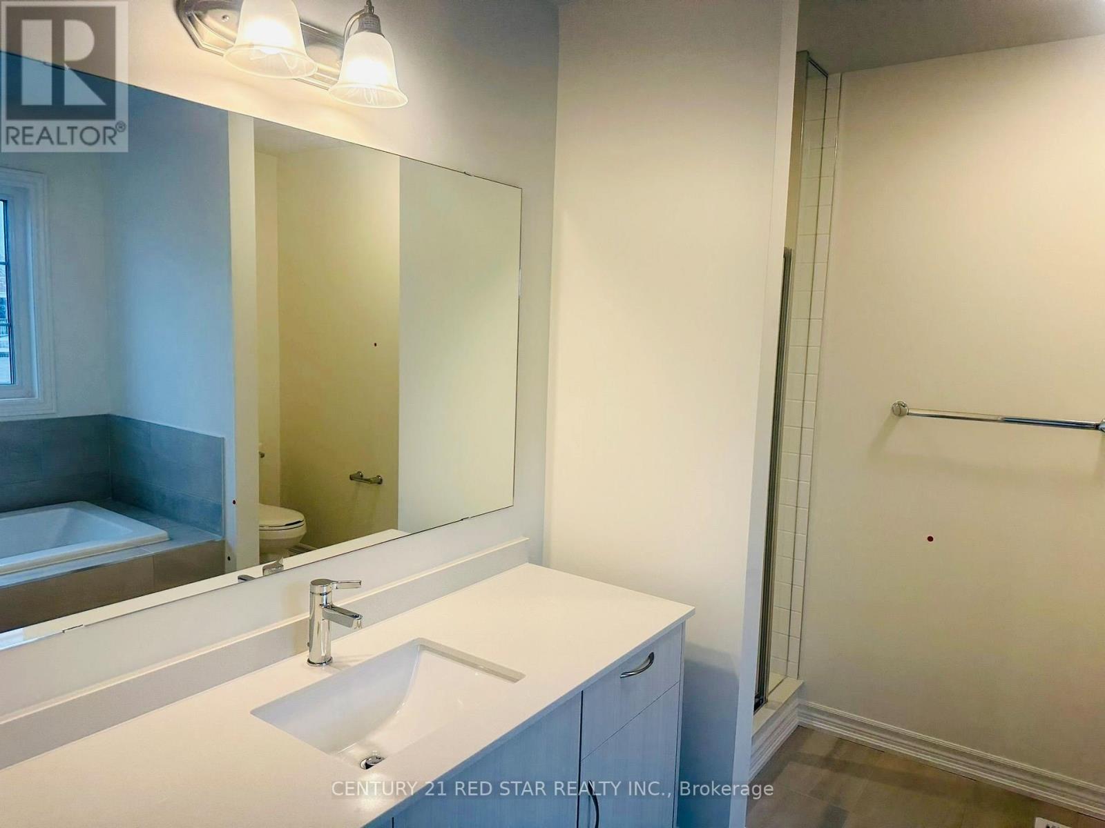 441 Bergamot Avenue, Milton, ON - Indoor Photo Showing Bathroom
