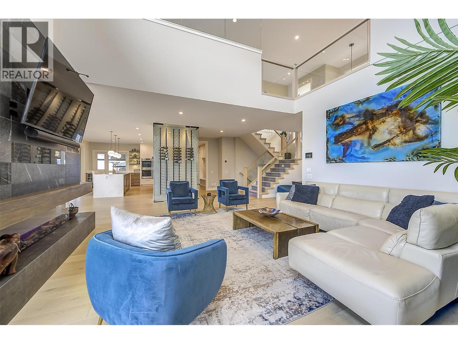 5442 Upper Mission Drive, Kelowna, BC - Indoor