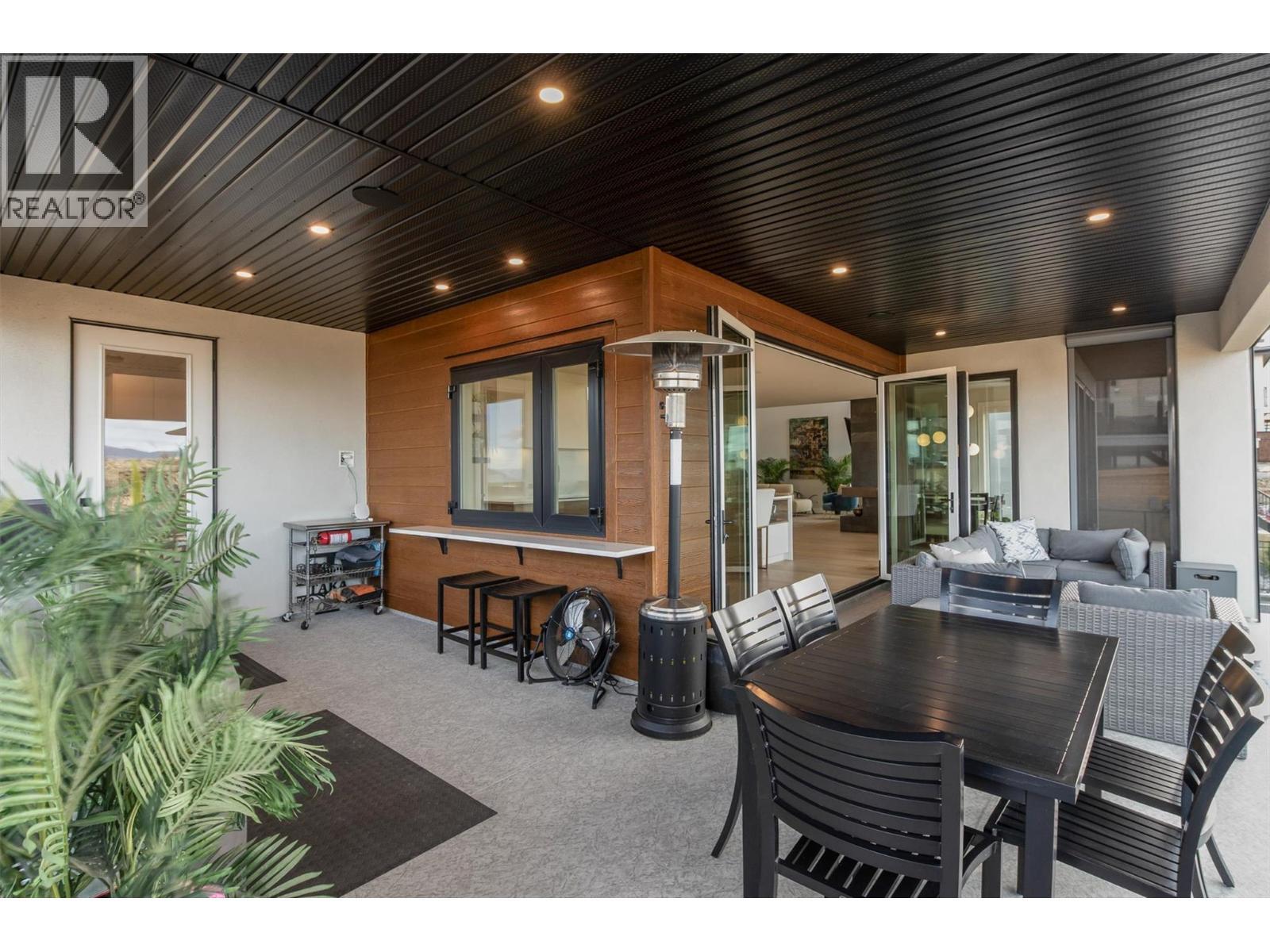 5442 Upper Mission Drive, Kelowna, BC - Outdoor With Deck Patio Veranda With Exterior