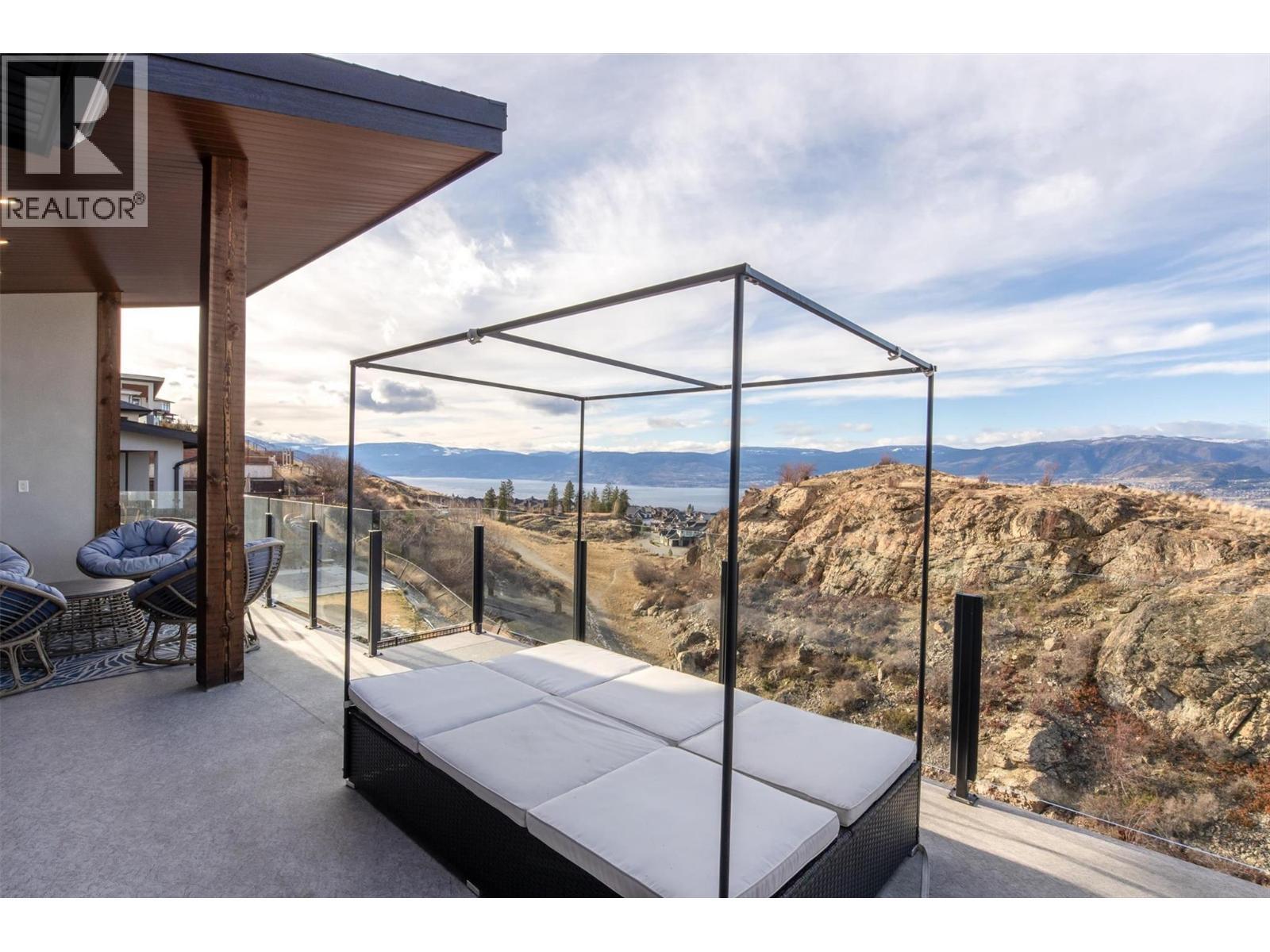 5442 Upper Mission Drive, Kelowna, BC - Outdoor With View With Exterior