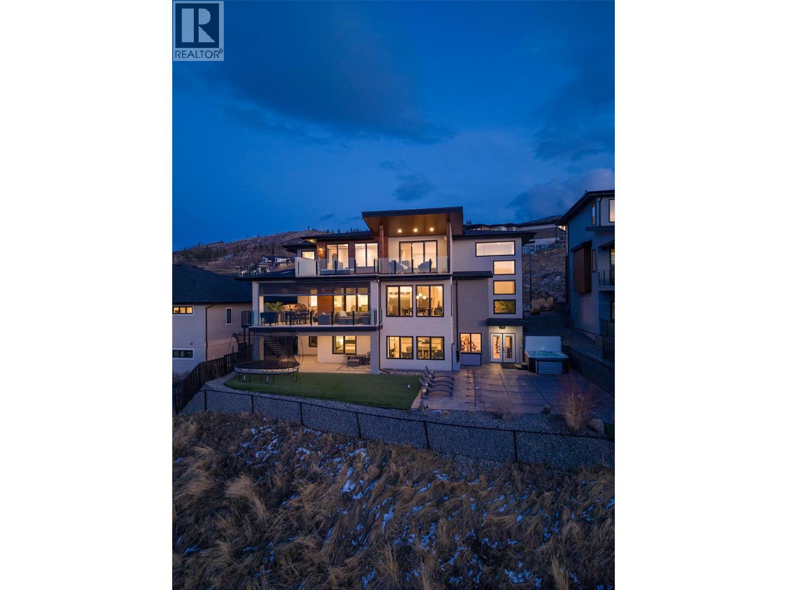 5442 Upper Mission Drive, Kelowna, BC - Outdoor