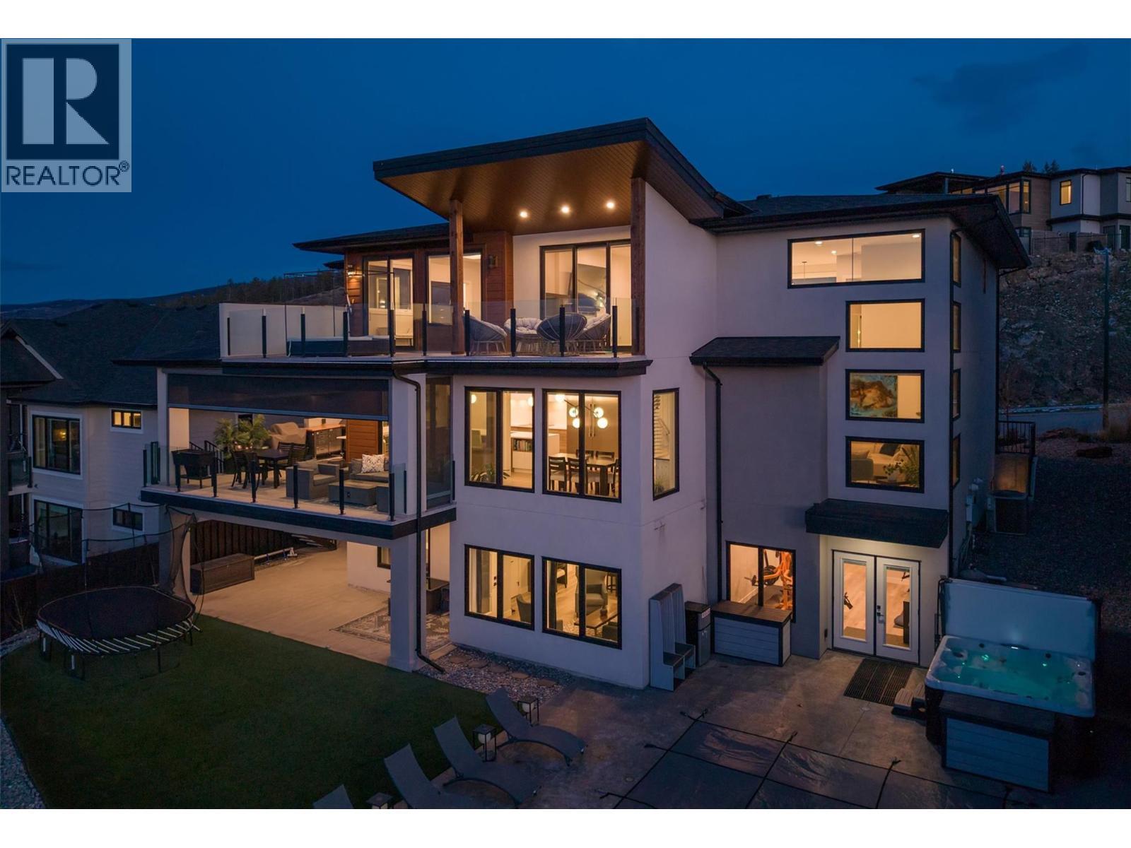 5442 Upper Mission Drive, Kelowna, BC - Outdoor