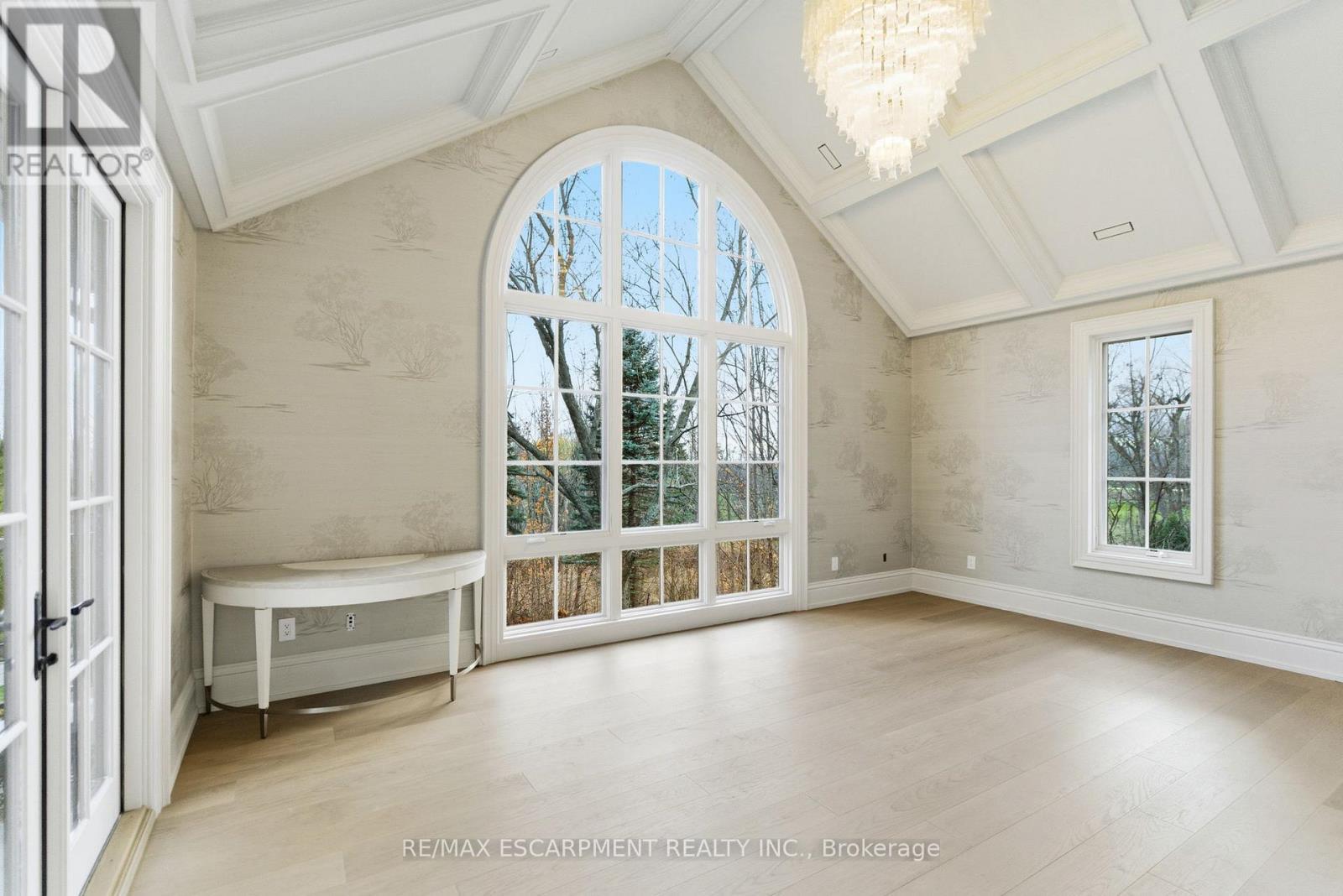 3320 Guelph Line, Burlington, ON - Indoor Photo Showing Other Room