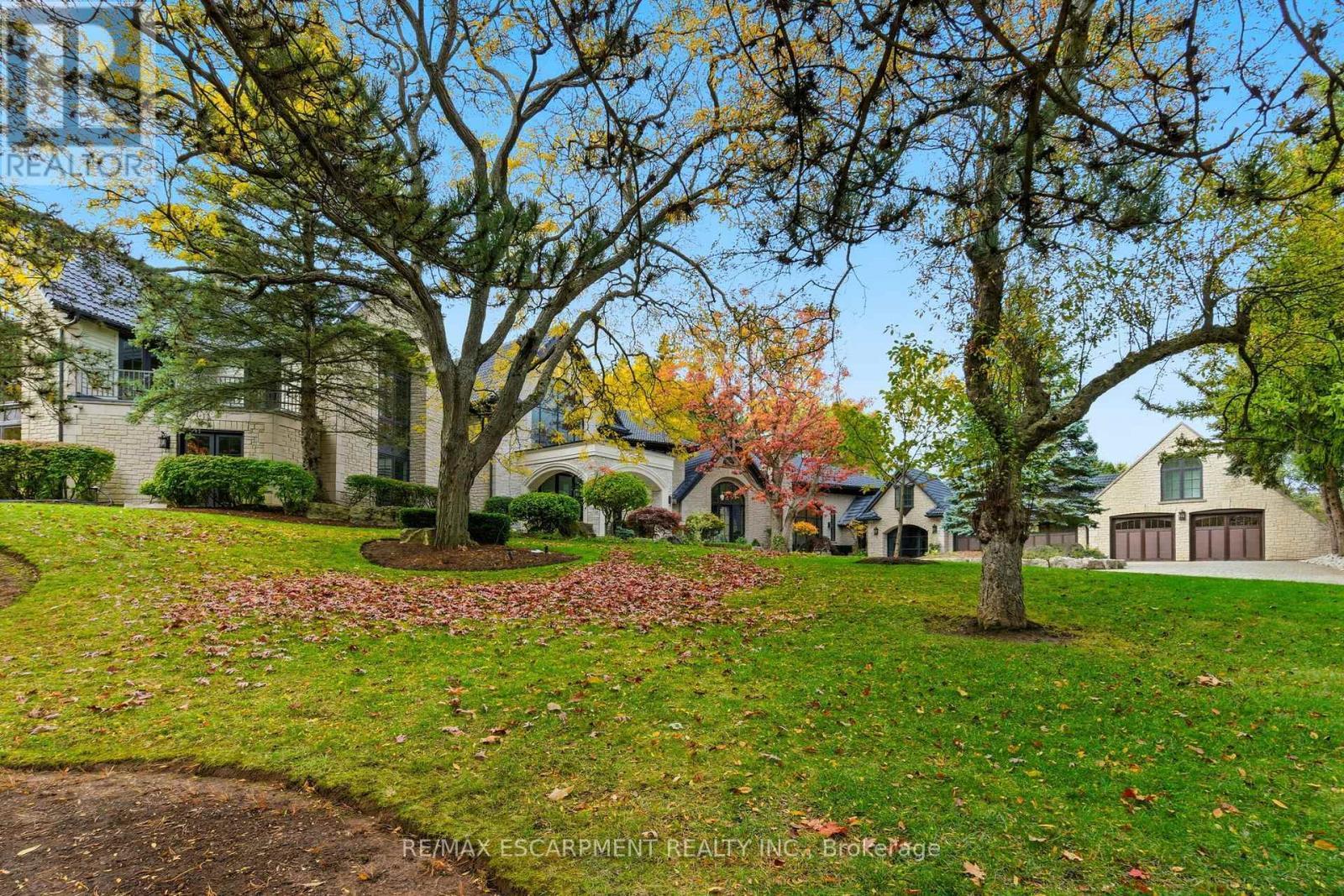 3320 Guelph Line, Burlington, ON - Outdoor