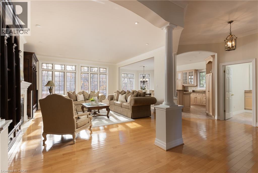 1285 Beaufort Drive, Burlington, ON - Indoor Photo Showing Living Room