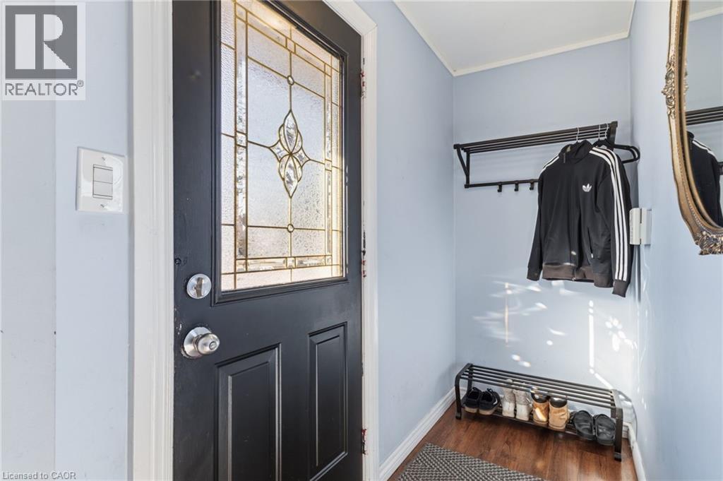 36 Blair Avenue, Hamilton, ON - Indoor Photo Showing Other Room