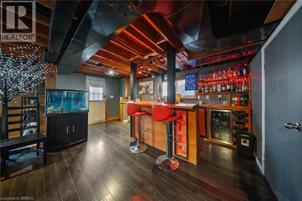 330 East 18Th Street, Hamilton, ON - Indoor