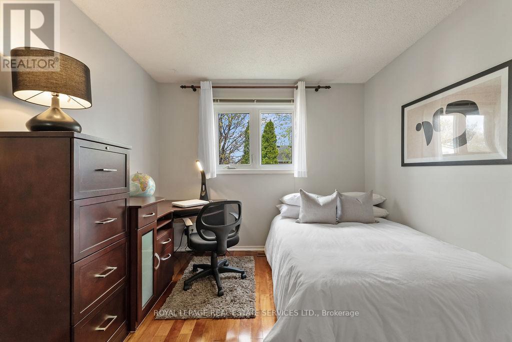 161 Riverview Street, Oakville, ON - Indoor Photo Showing Bedroom