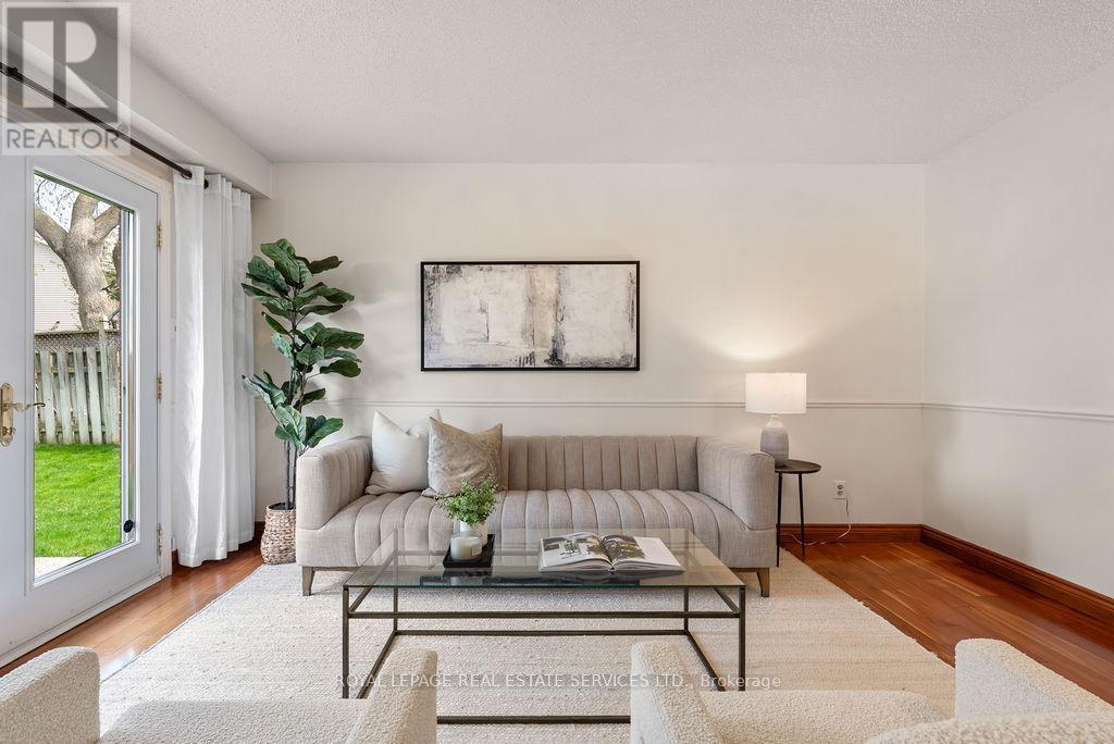 161 Riverview Street, Oakville, ON - Indoor