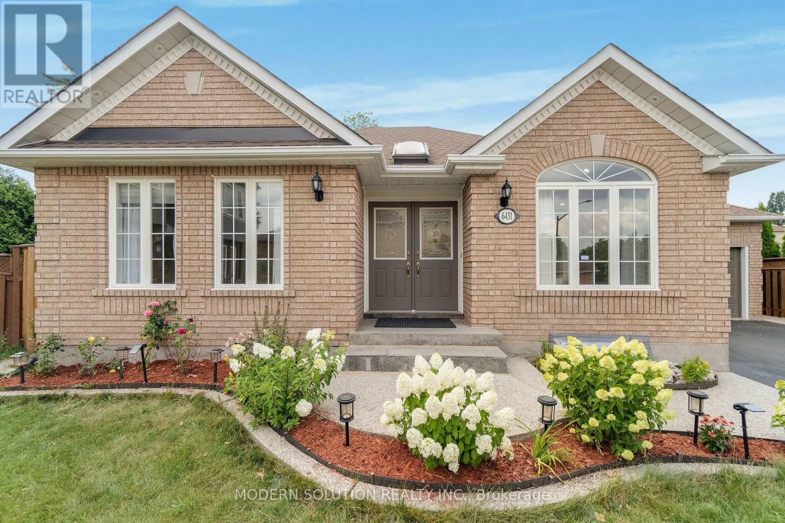 6431 Tenth Line W, Mississauga, ON - Outdoor