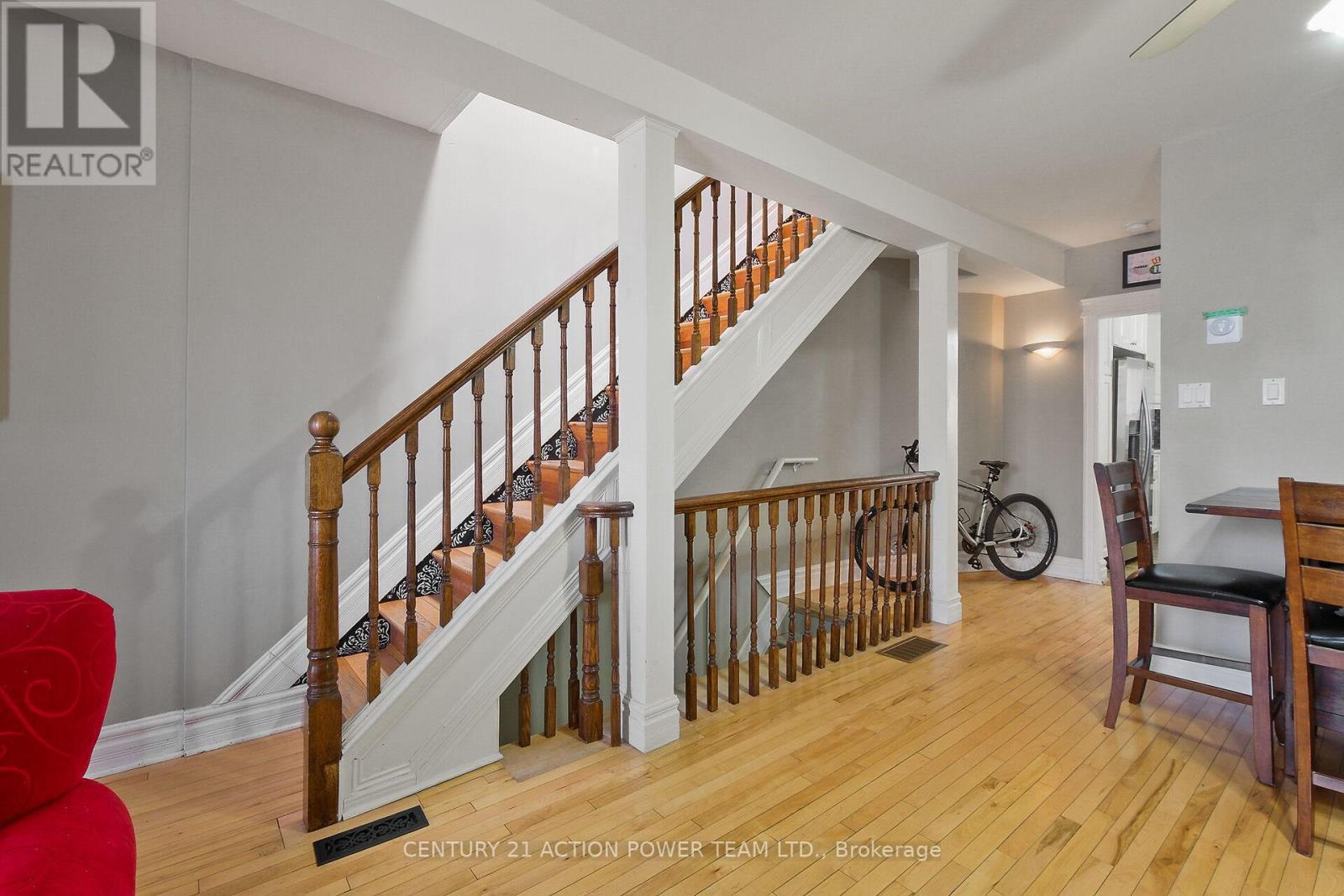 10 Lower Charlotte Street, Ottawa, ON - Indoor Photo Showing Other Room