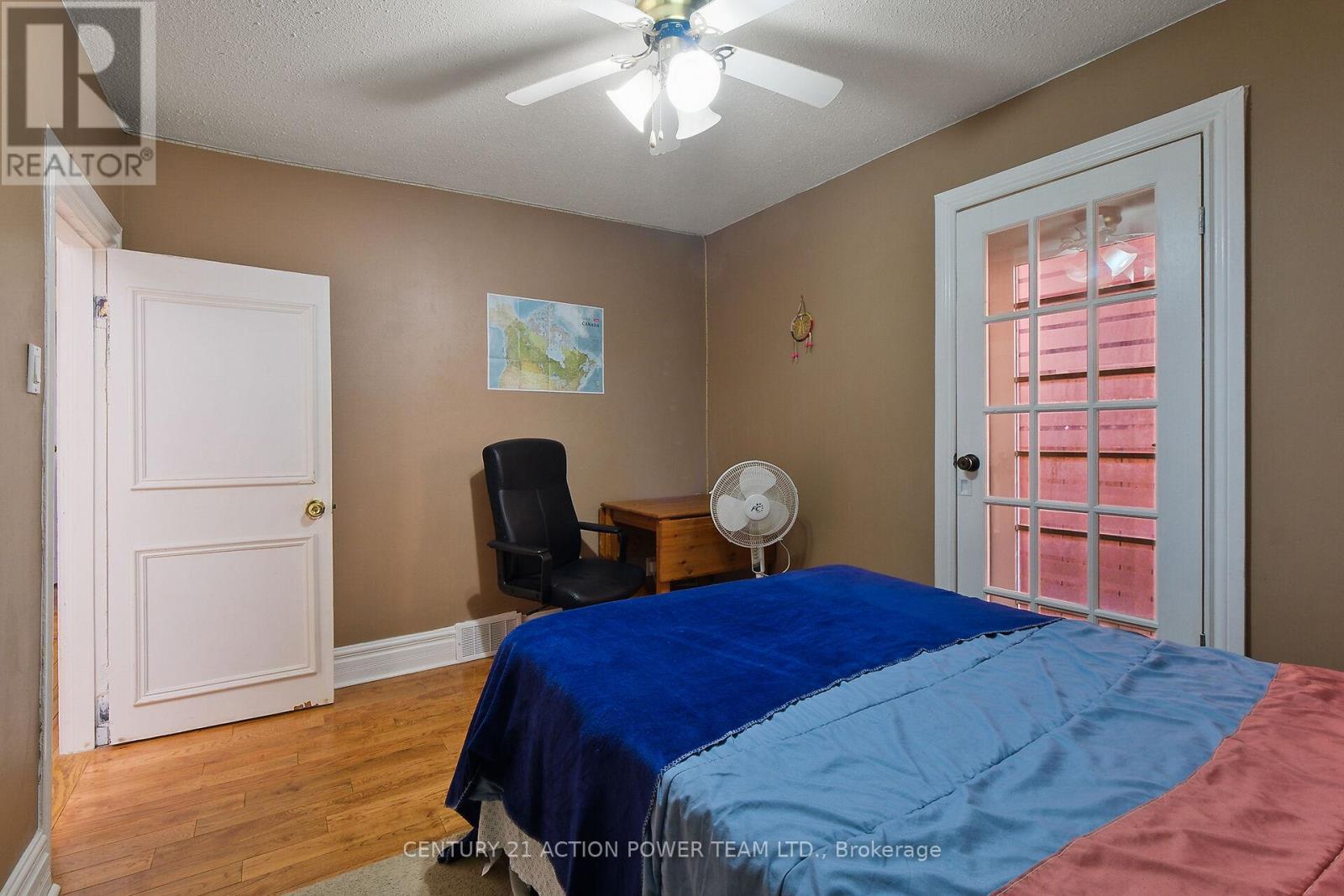 10 Lower Charlotte Street, Ottawa, ON - Indoor Photo Showing Bedroom