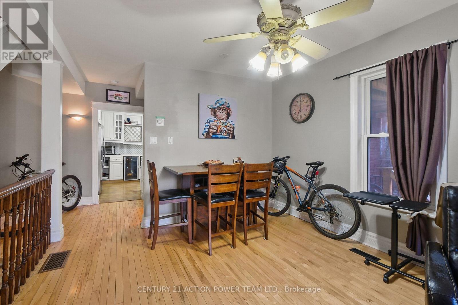 10 Lower Charlotte Street, Ottawa, ON - Indoor Photo Showing Dining Room