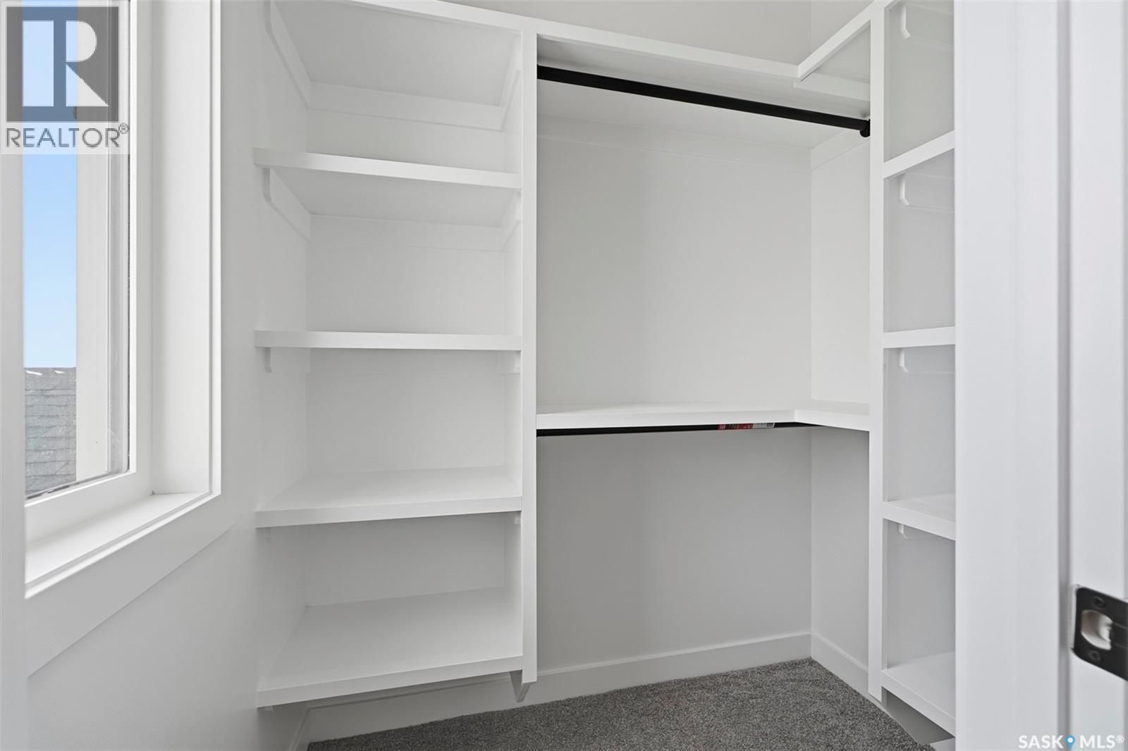 442 Kinloch Crescent, Saskatoon, SK - Indoor With Storage