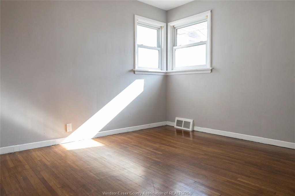 1275 Chappell, Windsor, ON