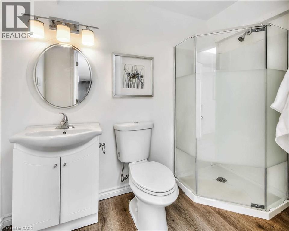 608 Woolgrass Avenue Unit# Lower, Waterloo, ON - Indoor Photo Showing Bathroom
