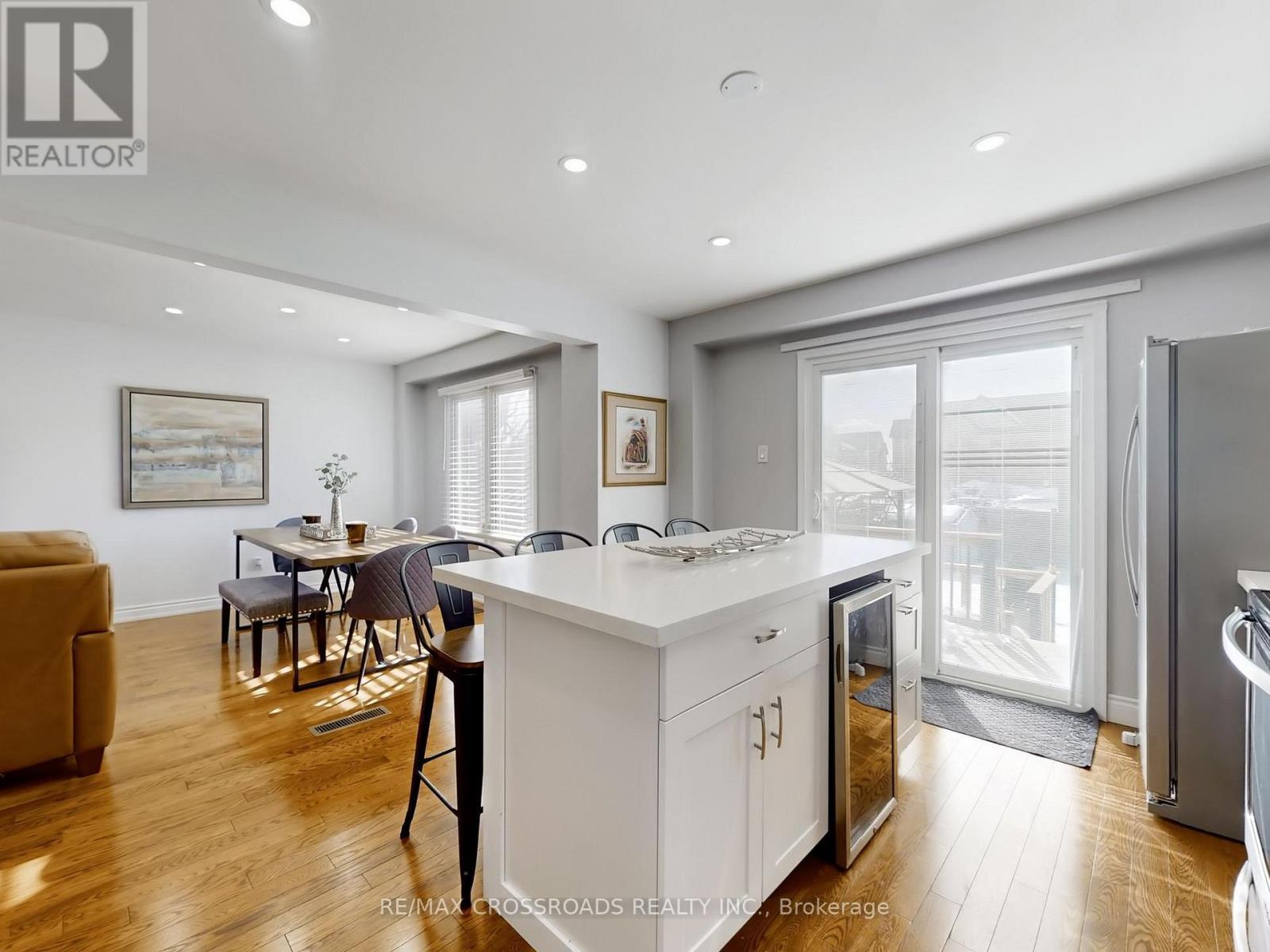 64 Sable Crescent, Whitby, ON - Indoor