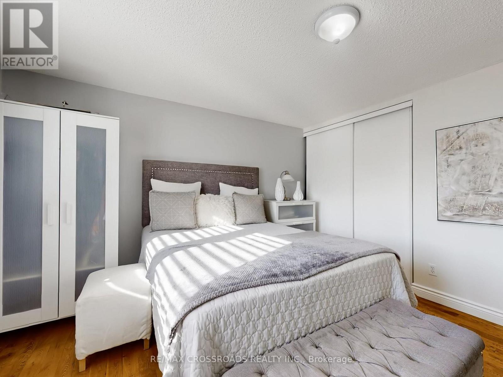 64 Sable Crescent, Whitby, ON - Indoor Photo Showing Bedroom