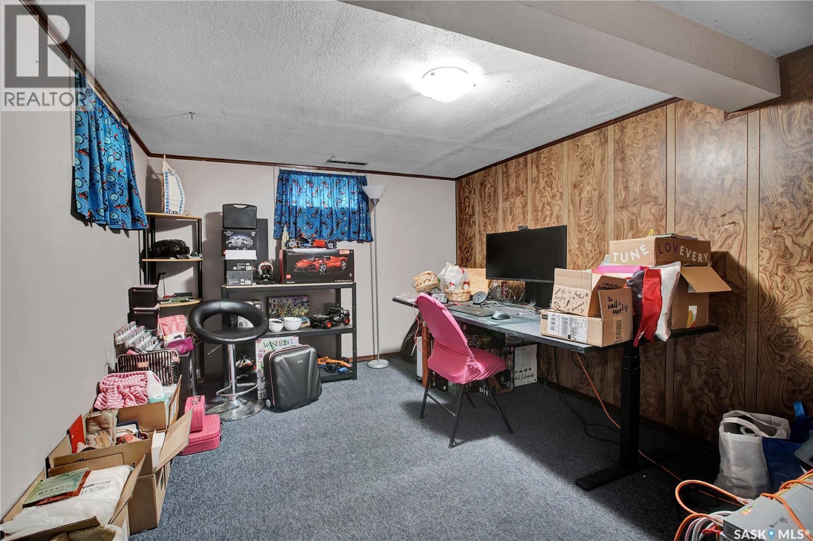 226 N Avenue S, Saskatoon, SK - Indoor Photo Showing Office