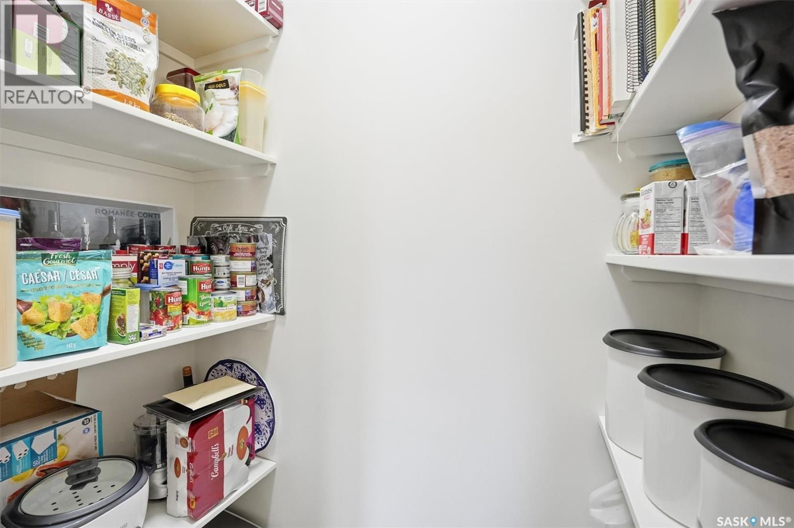 132 Forsey Avenue, Saskatoon, SK - Indoor With Storage