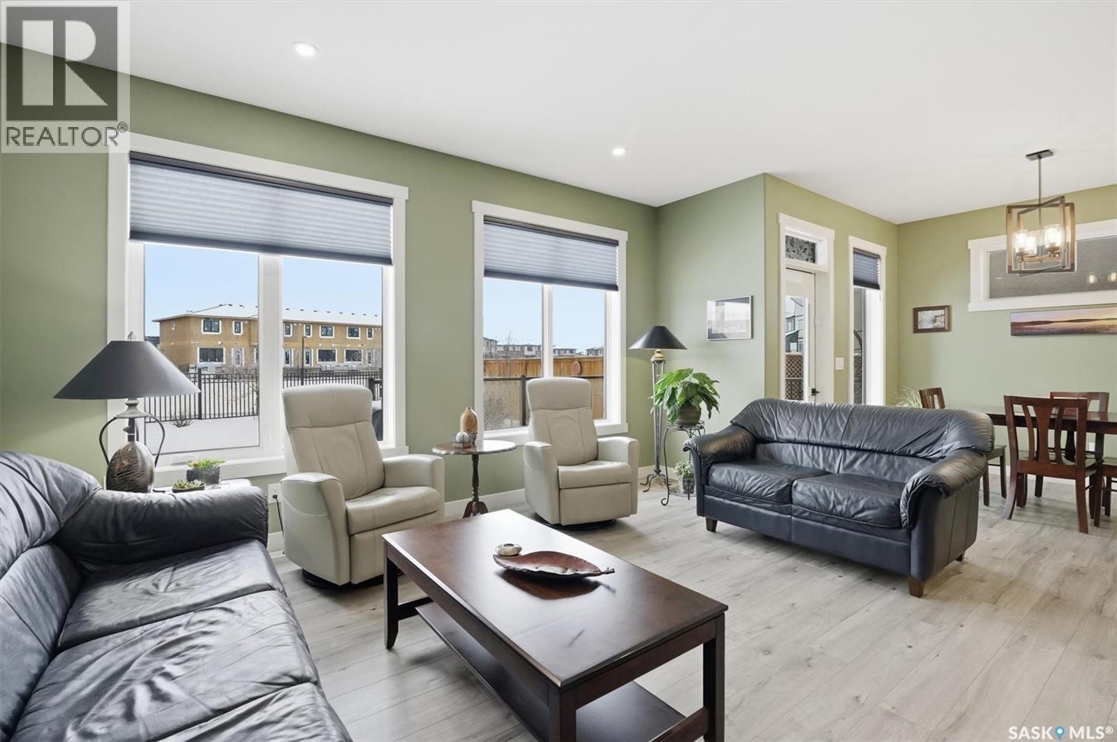 132 Forsey Avenue, Saskatoon, SK - Indoor Photo Showing Living Room