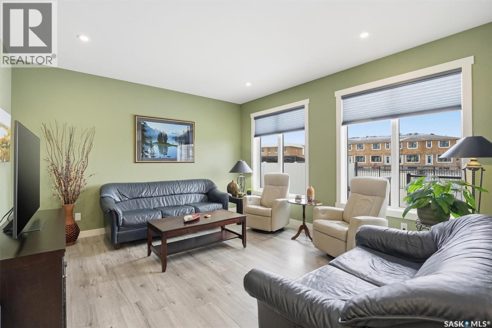 132 Forsey Avenue, Saskatoon, SK - Indoor Photo Showing Living Room