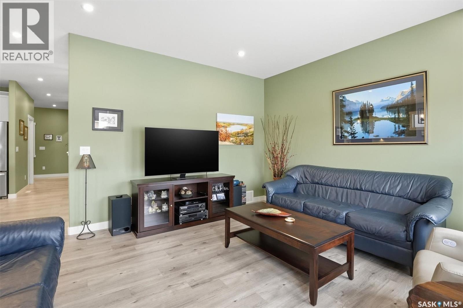 132 Forsey Avenue, Saskatoon, SK - Indoor Photo Showing Living Room
