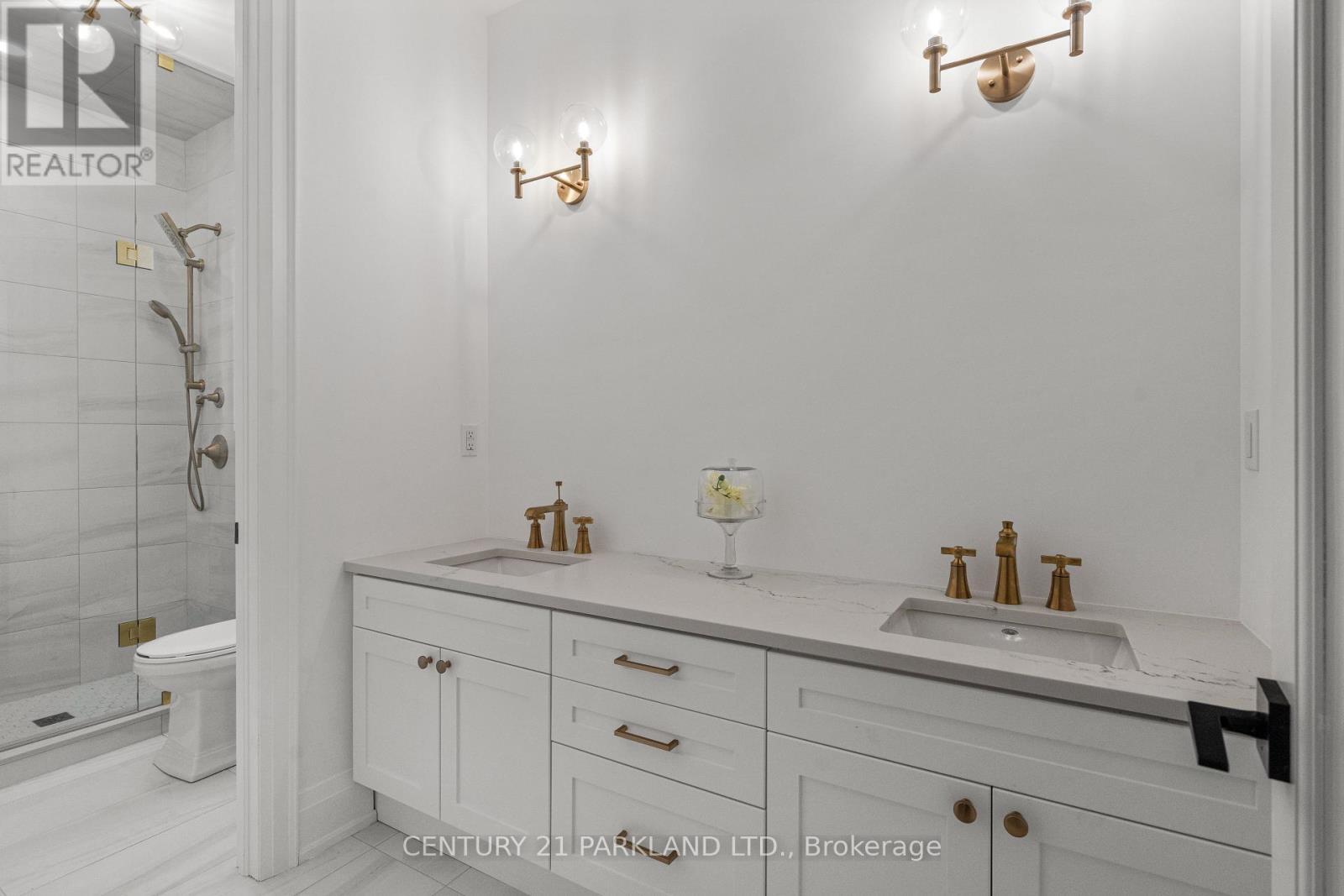 326 Tiny Beaches Road S, Tiny, ON - Indoor Photo Showing Bathroom