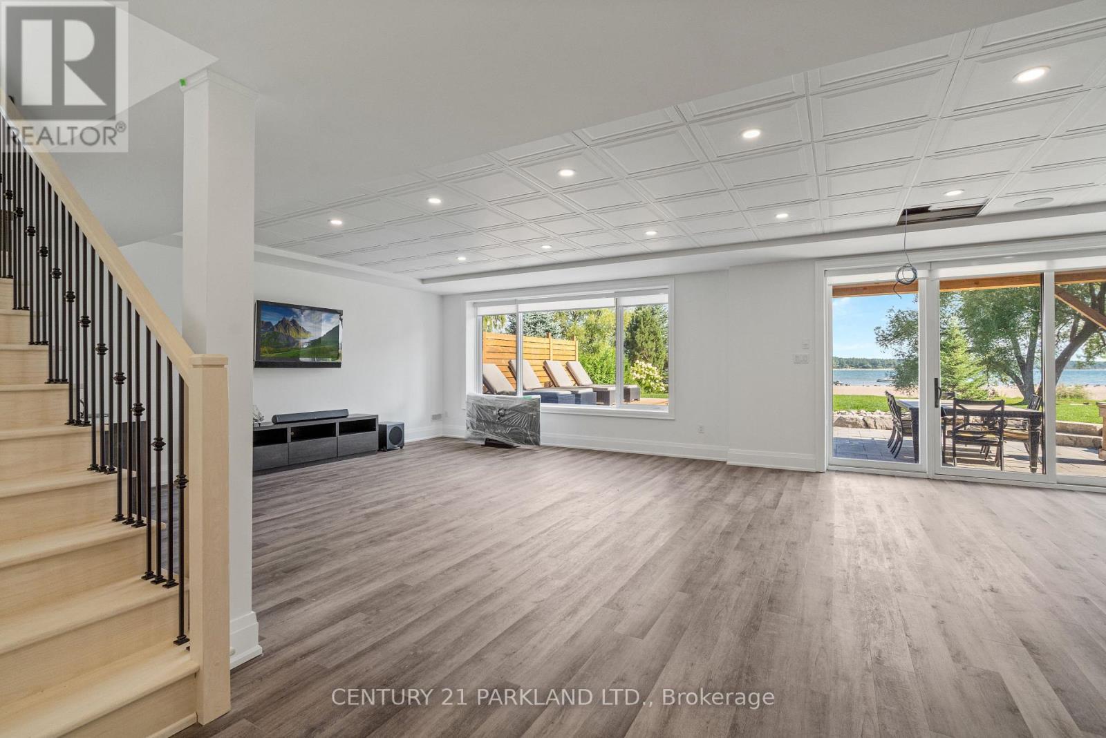 326 Tiny Beaches Road S, Tiny, ON - Indoor