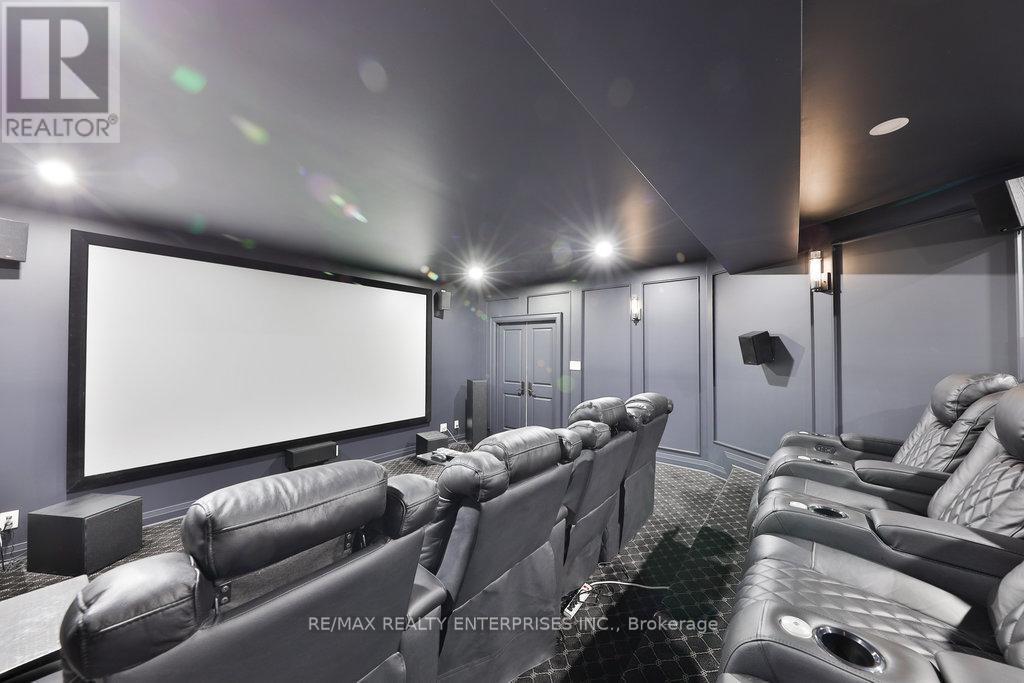 5047 Lakeshore Road, Burlington, ON - Indoor Photo Showing Other Room