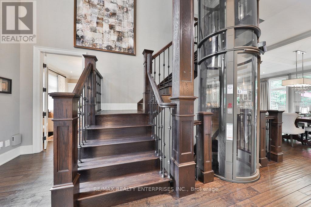 5047 Lakeshore Road, Burlington, ON - Indoor Photo Showing Other Room