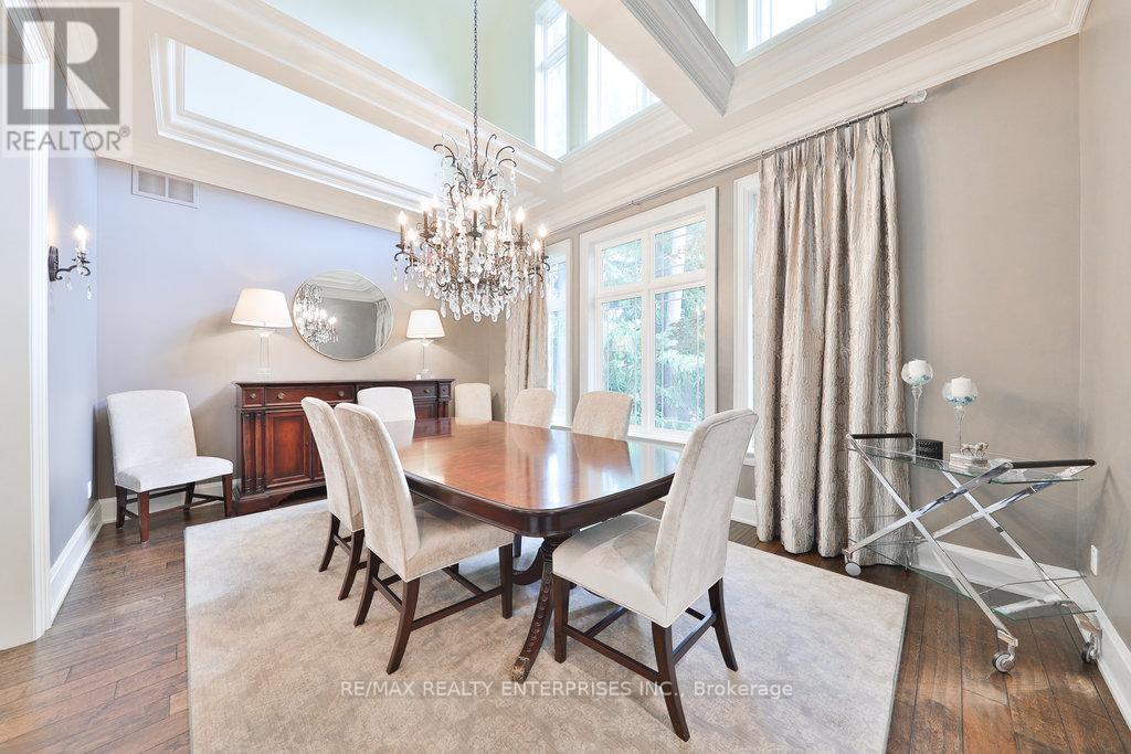 5047 Lakeshore Road, Burlington, ON - Indoor Photo Showing Dining Room