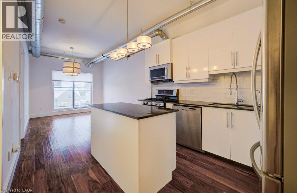 15 Devitt Avenue S Unit# 302, Waterloo, ON - Indoor Photo Showing Kitchen