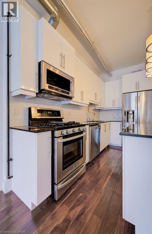 15 Devitt Avenue S Unit# 302, Waterloo, ON - Indoor Photo Showing Kitchen