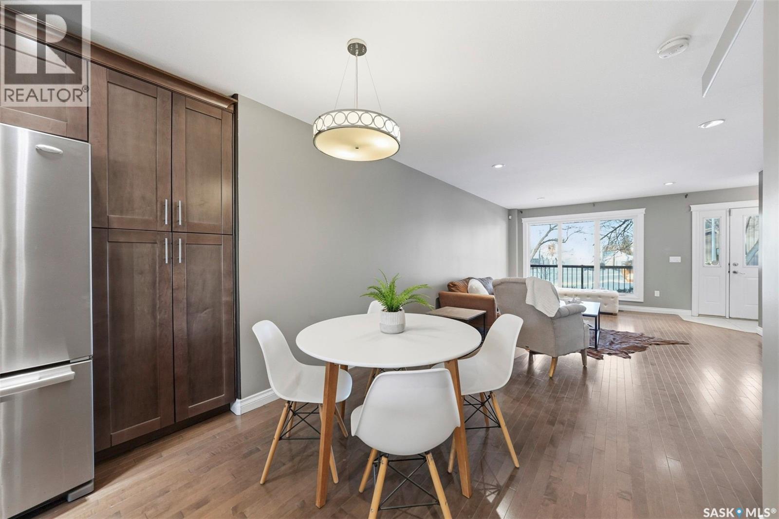 2129 Coy Avenue, Saskatoon, SK - Indoor Photo Showing Dining Room