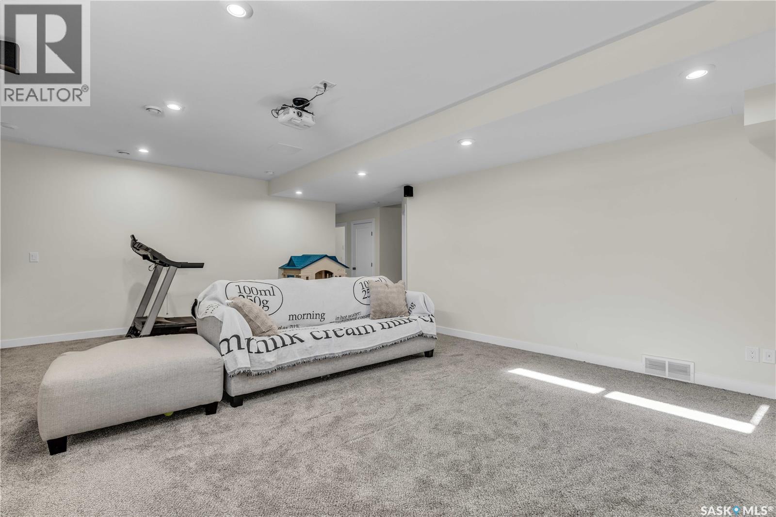 438 Horlick Manor, Saskatoon, SK - Indoor Photo Showing Gym Room