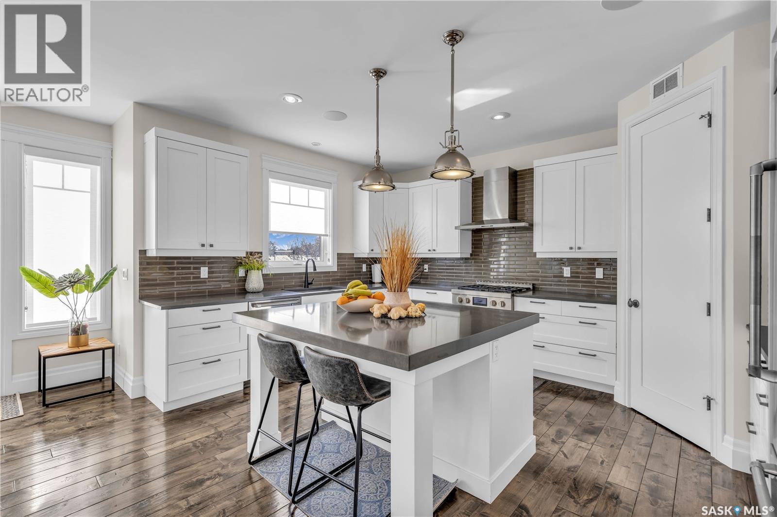 438 Horlick Manor, Saskatoon, SK - Indoor Photo Showing Kitchen With Upgraded Kitchen