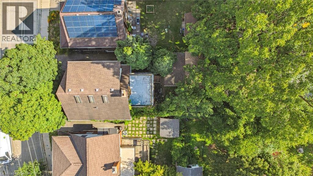 5 Dekay Street, Kitchener, ON - Outdoor