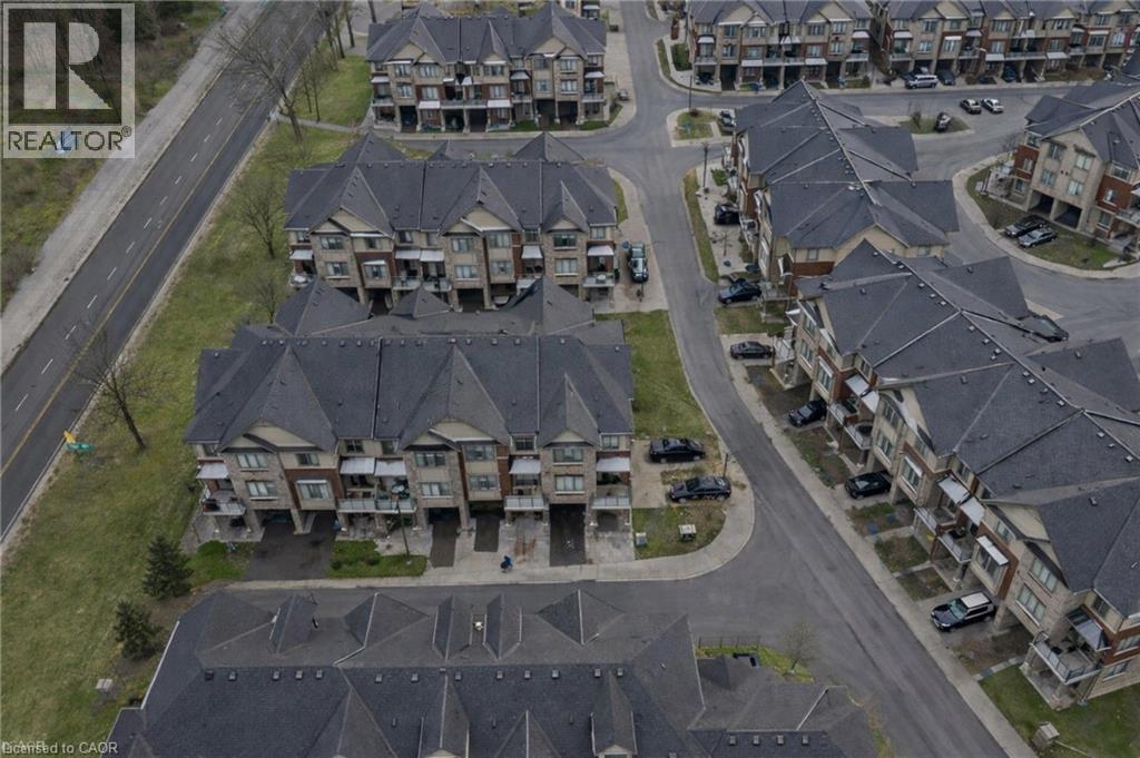 Aerial view of residential area - 4 Andruss Lane, Ancaster, ON - With View