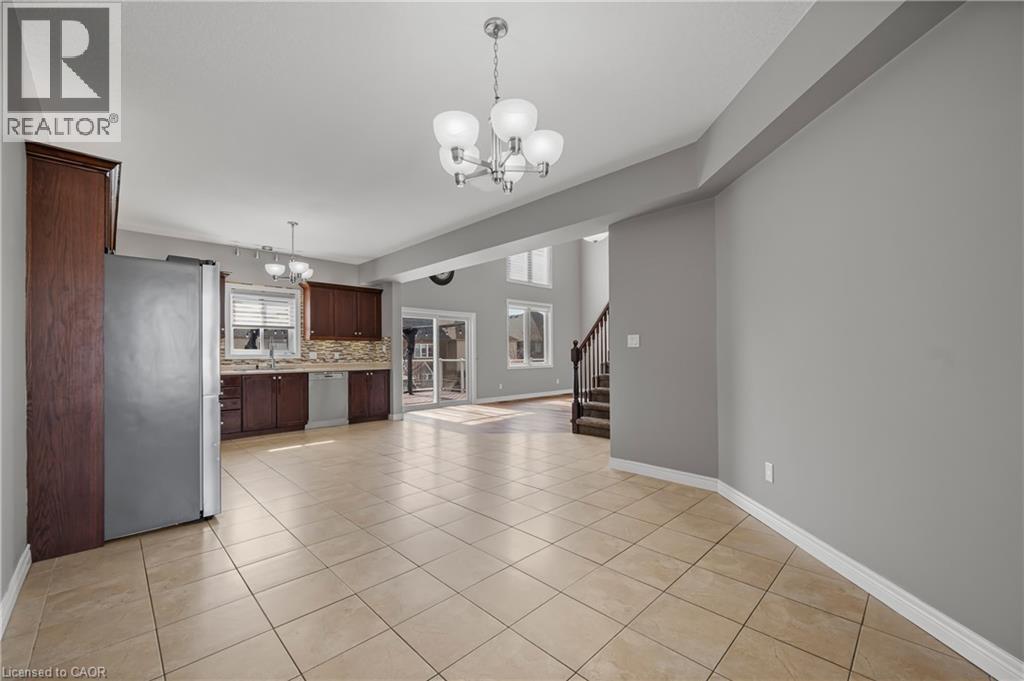 561 Thomas Slee Drive, Kitchener, ON - Indoor