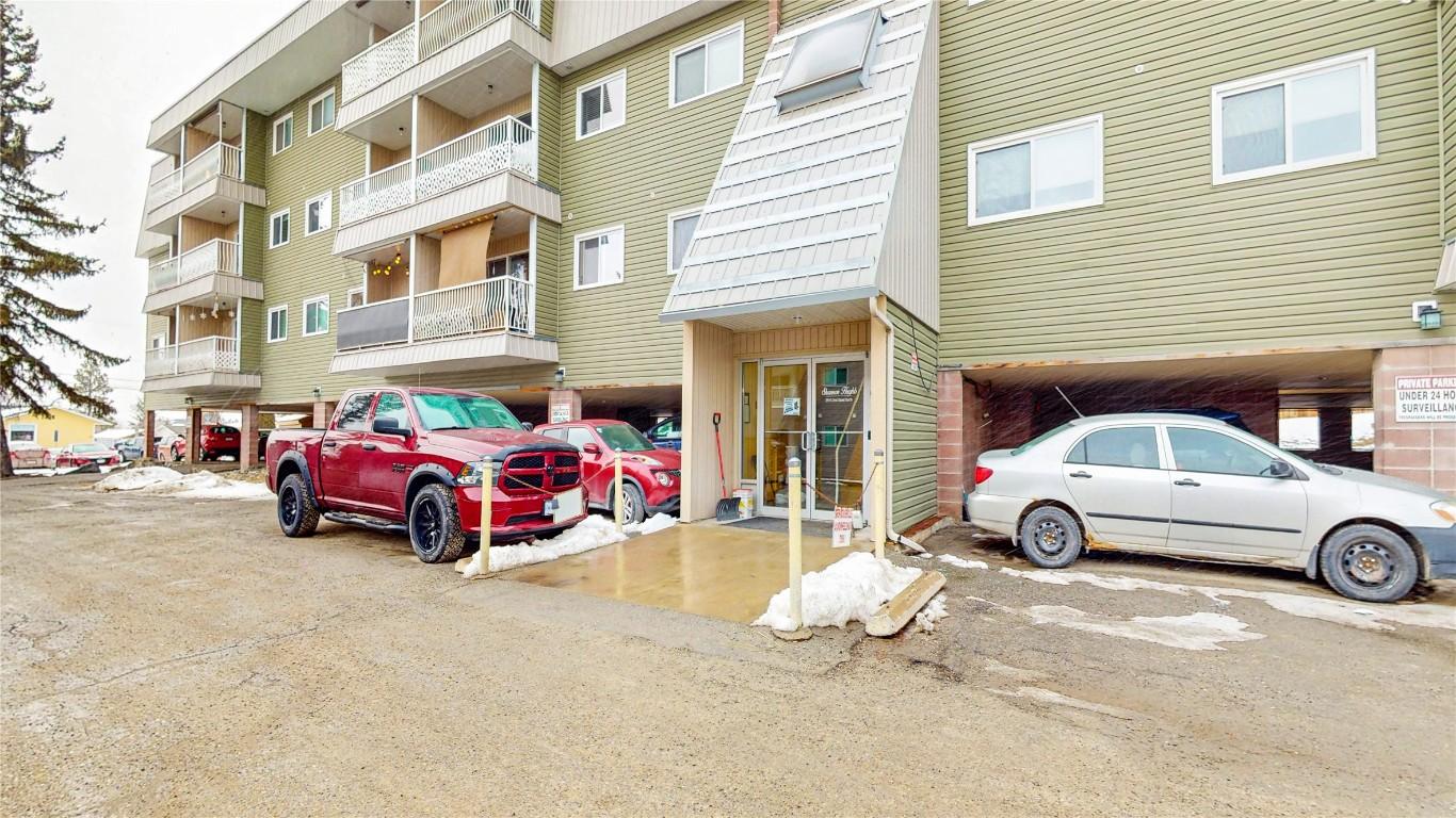 1304-2015 2Nd Street, Cranbrook, BC - Outdoor With Balcony