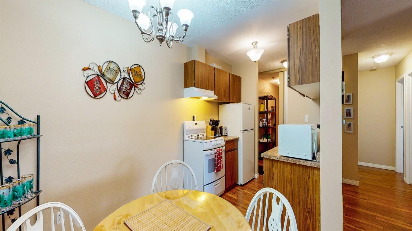 1304-2015 2Nd Street, Cranbrook, BC - Indoor