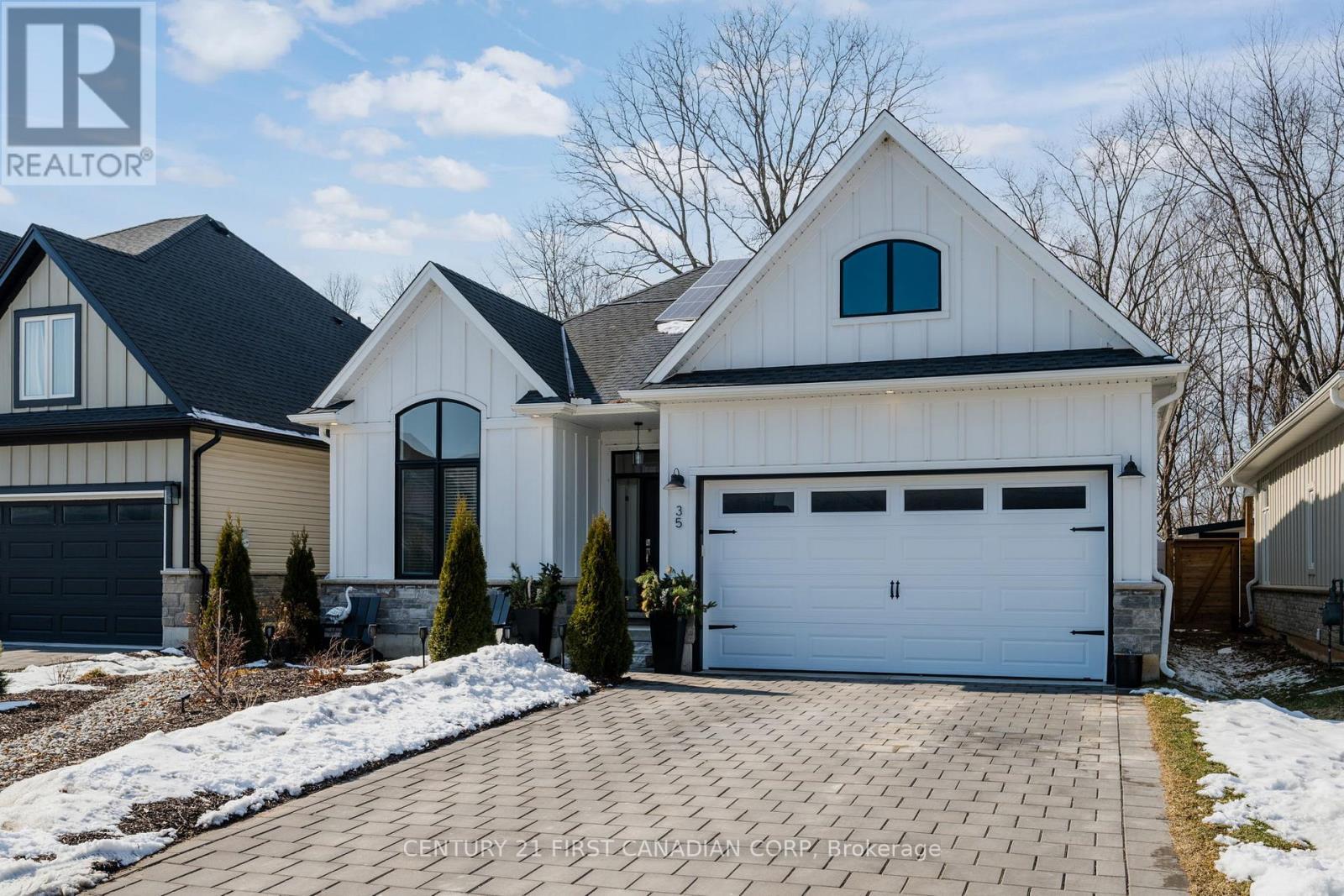 35 Compass Trail, Central Elgin, ON - Outdoor With Facade