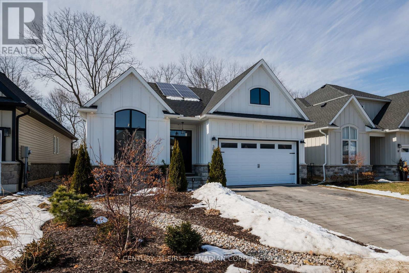 35 Compass Trail, Central Elgin, ON - Outdoor With Facade