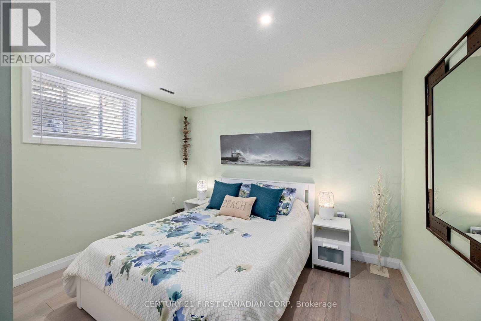 35 Compass Trail, Central Elgin, ON - Indoor Photo Showing Bedroom