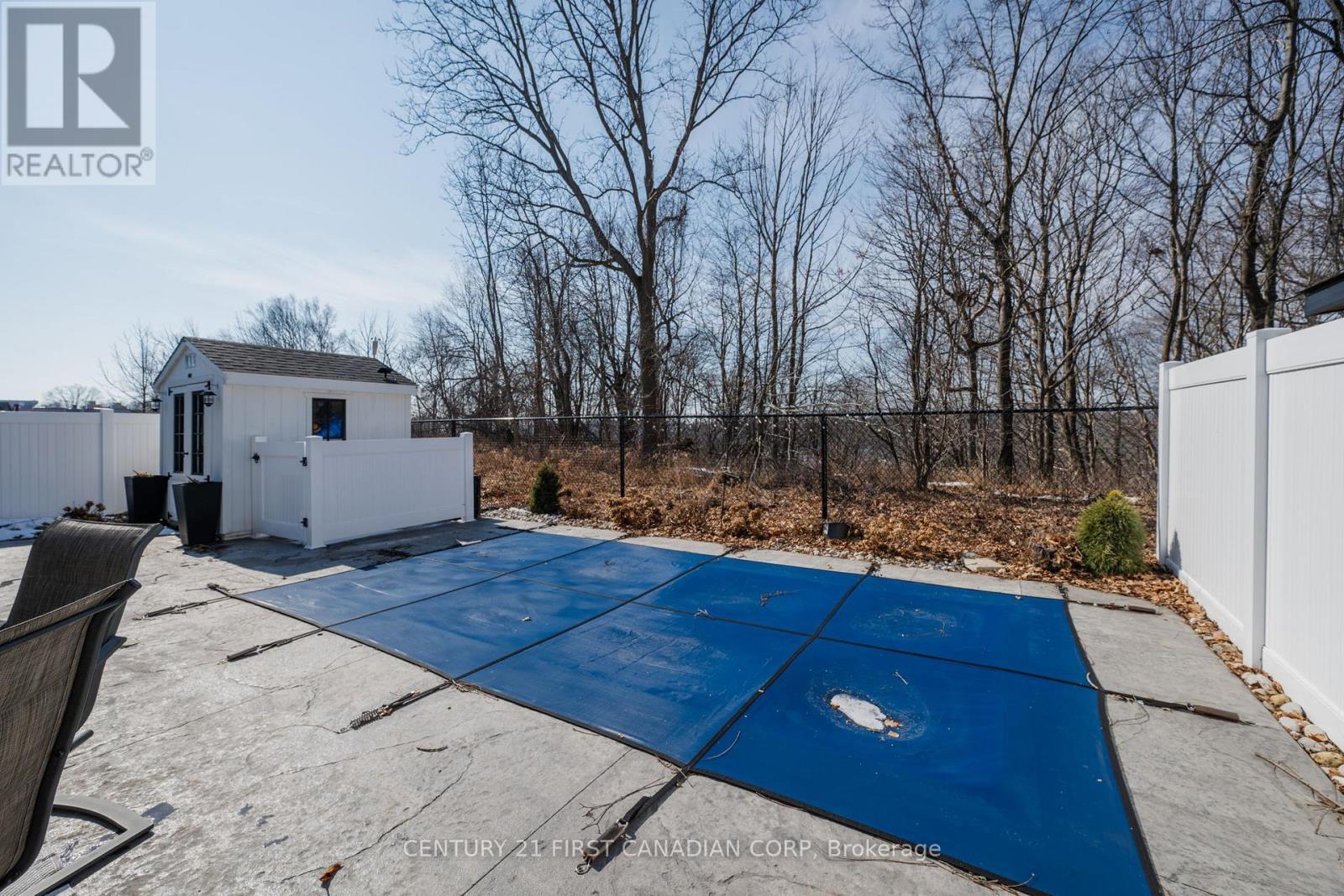 35 Compass Trail, Central Elgin, ON - Outdoor