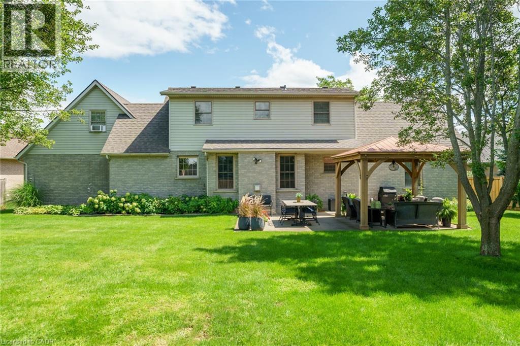 17 Angle Street, Simcoe, ON - Outdoor